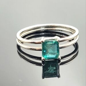 Emerald ring